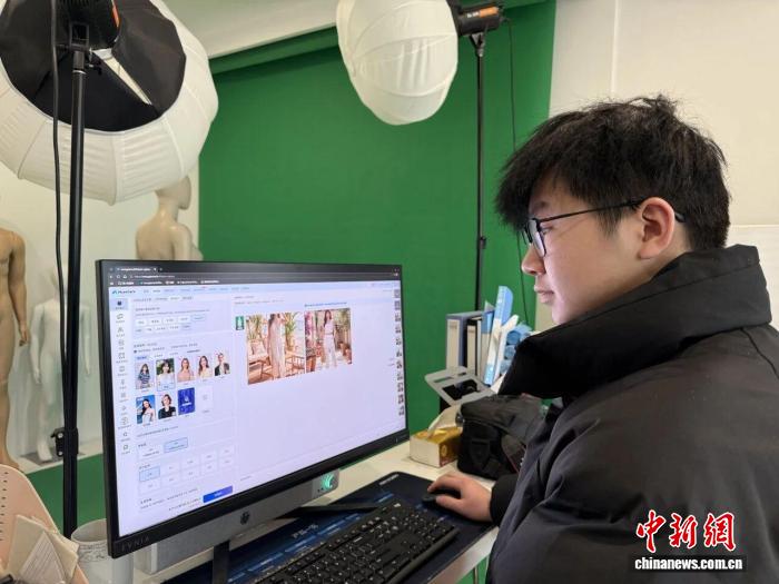 从织造到“智造”：一根纱线铺就浙江毛衫全