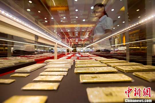 黄金涨跌两难，现在还能上车吗？