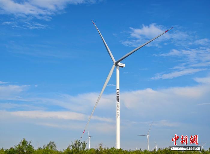 新疆兵团：新能源产业实现从单点开发到聚链