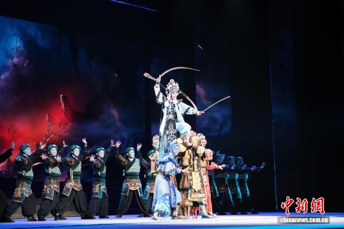 音乐家郑培钦谈戏曲发展：少点“饭圈”多点“出圈”(图3)