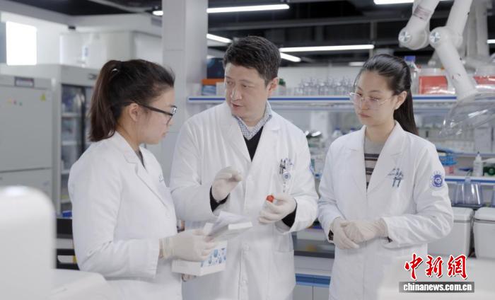 助力肺癌早期诊断 中国研发全球首个肺结节辅助诊断试剂盒获批上市(图2)