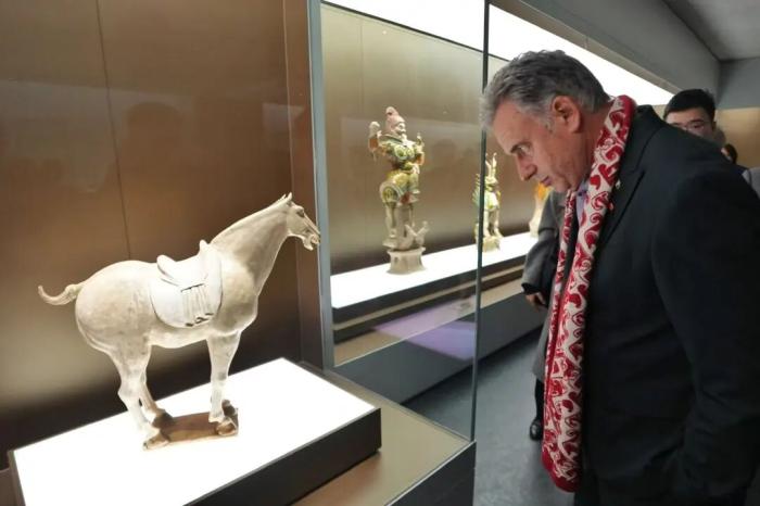 东西问丨许大华：乌拉圭马文化长盛，有何启示？(图3)