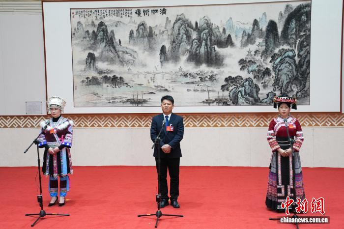 一条“代表通道”  看见广西发展新貌(图3)