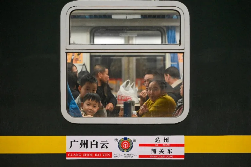 东西问｜从春运看中国(图2)