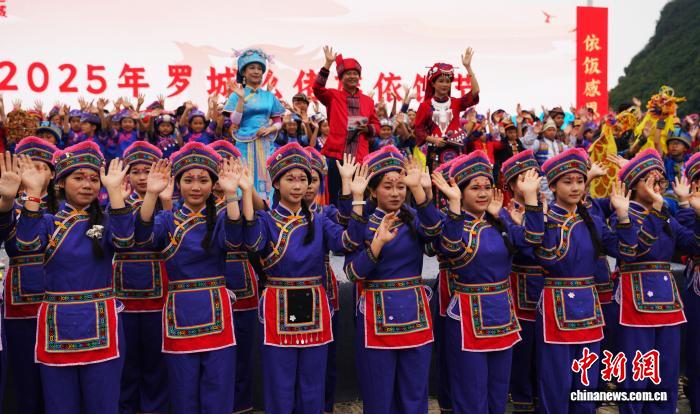 （全国两会）吴国军代表：打造仫佬族文化“活态窗口” 让民族瑰宝自信表达(图2)