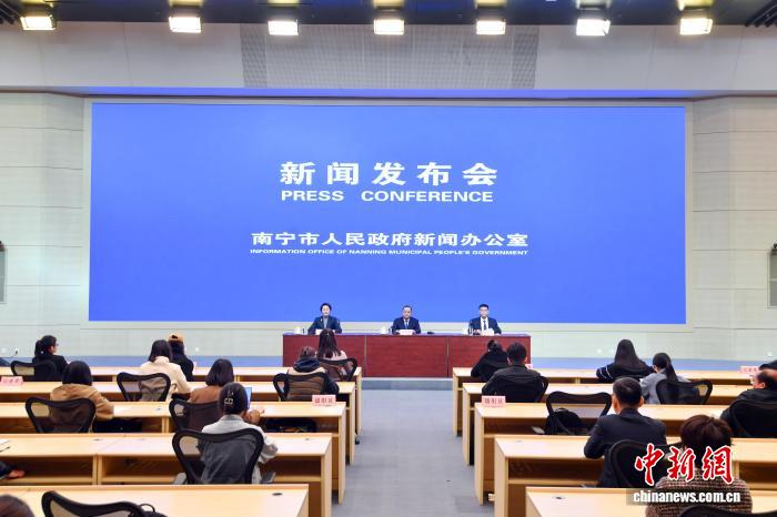 广西南宁多举措升级医保服务 便民利民“有温度”(图1)