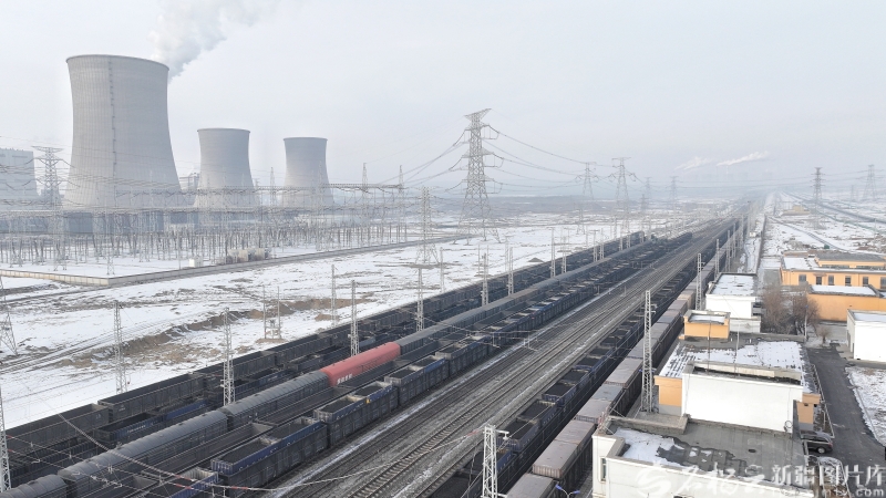 新疆铁路客货运量双线飘红的背后(图2)