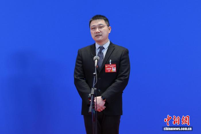 民生保障、产业升级、乡村振兴  重庆两会“委员通道”传递发展信心