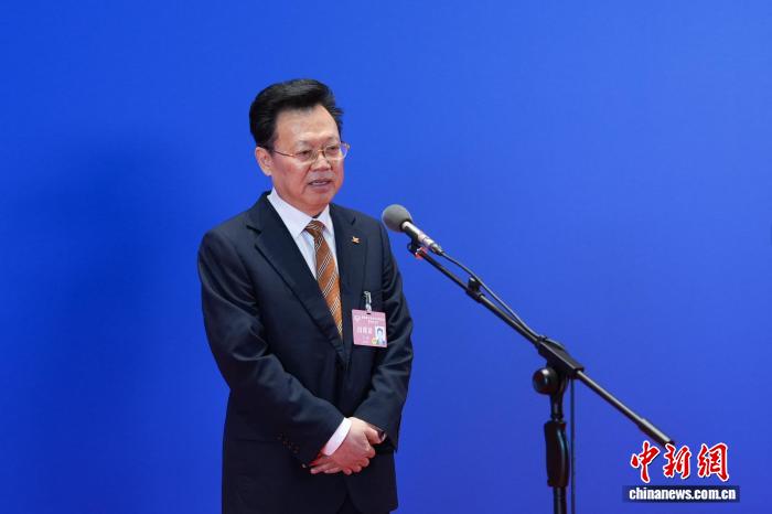 民生保障、产业升级、乡村振兴  重庆两会“委员通道”传递发展信心(图2)