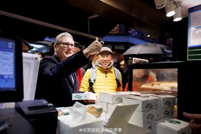 东西问丨外国政要为何频频造访上海豫园?(图1) 东西问丨外国政要为何频频造访上海豫园?(图1)