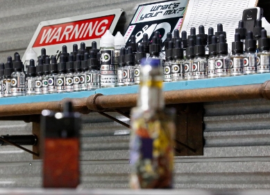 沃尔玛全美门市停售电子烟(图1)